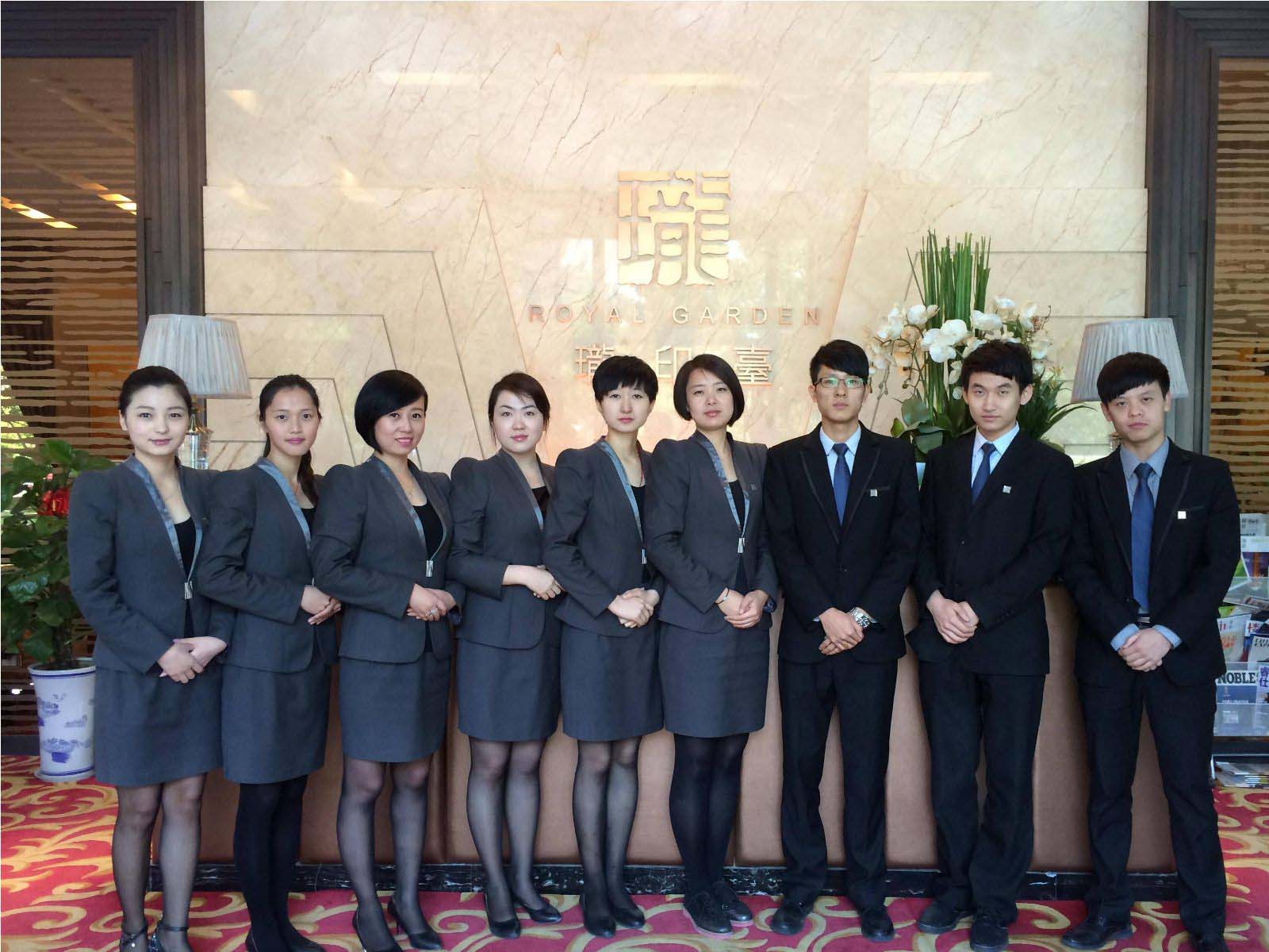 企業(yè)工裝定制形象 企業(yè)工裝定制形象