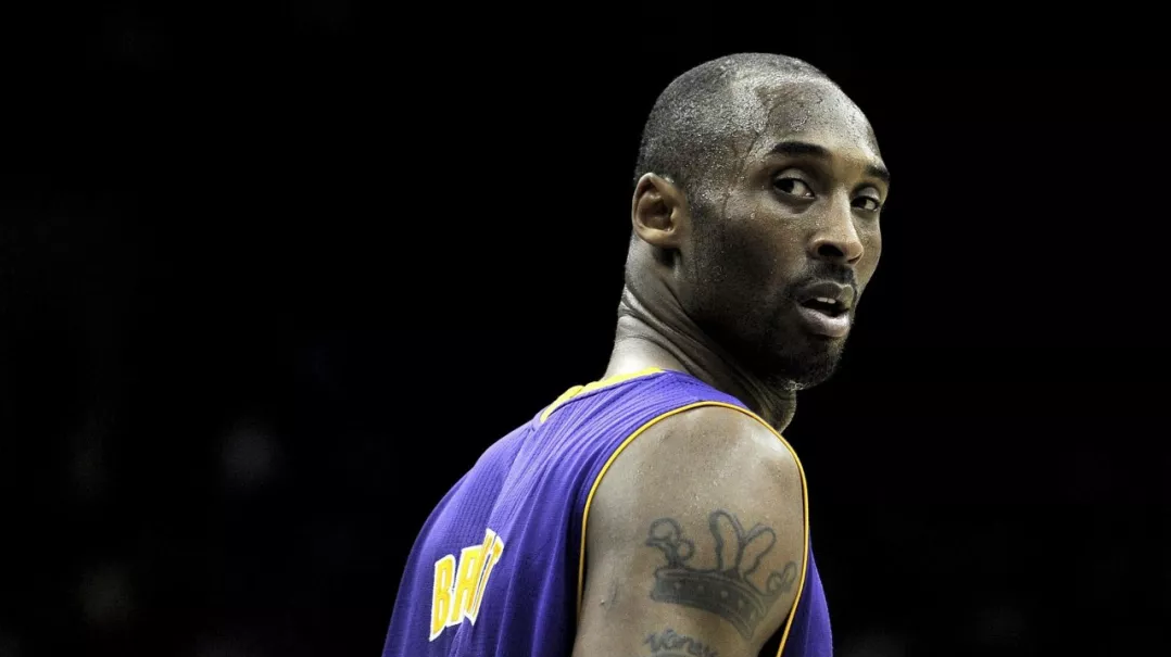 科比西裝 科比西裝